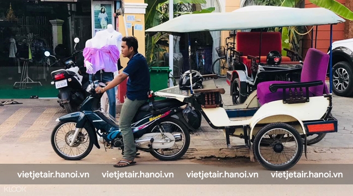 Xe tuk tuk là phương tiện di chuyển chủ yếu ở Siem Reap