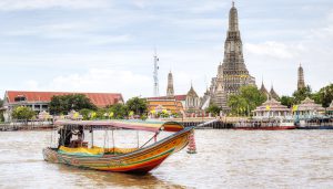 Di chuyển bằng thuyền ở Bangkok