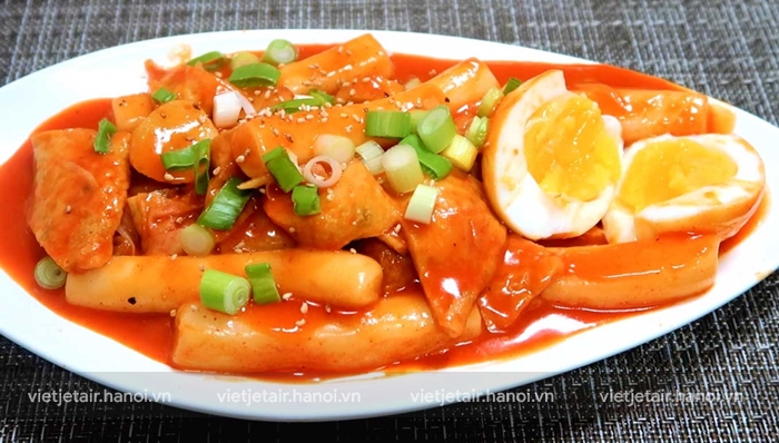 Du lịch Hàn Quốc thưởng thức bánh gạo cay Tteokbokki