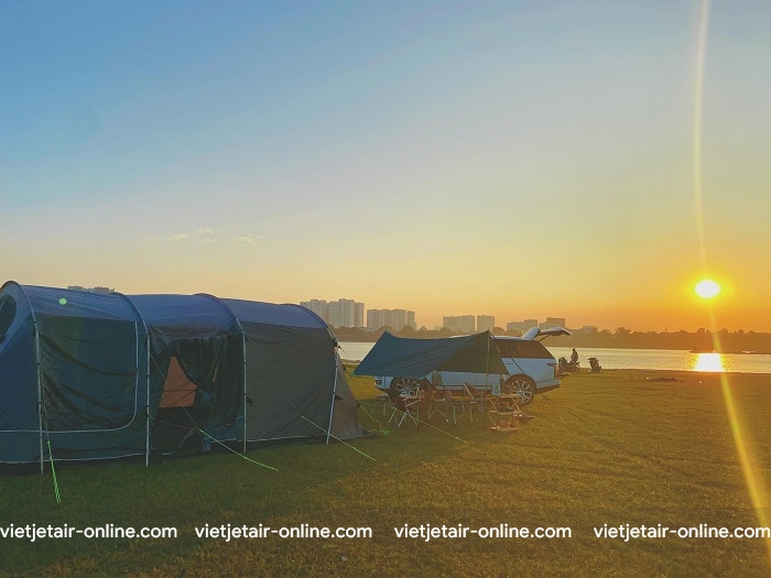 Vẻ đẹp Poetic Sunset Hà Nội – điểm picnic và ngắm hoàng hôn đắt giá